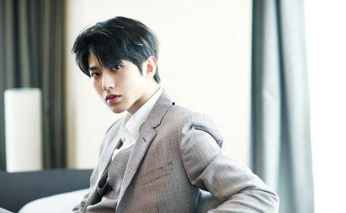 吃瓜娱乐蔡徐坤,吃瓜娱乐背后的明星之路